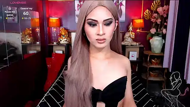 Plastique PATRICIA online show from 8, 3, 2026