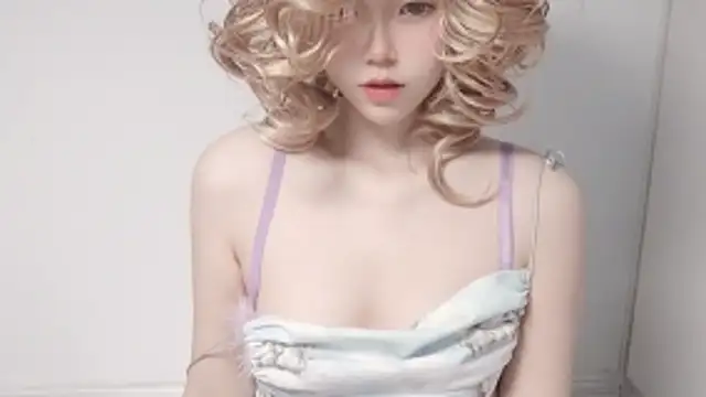 JuliaNoir online show from 25, 3, 2026