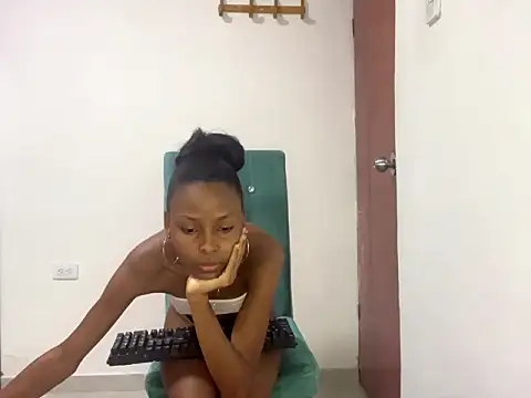 Perla sofia xxx online show from 31, 10, 2025