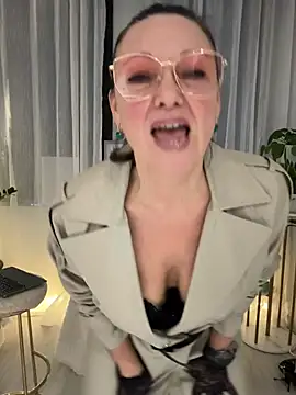 HotLdyllic online show from 13, 1, 2026