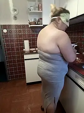 Snapshot of UnheardThing7 chatting on 2, 11, 2025 UnheardThing7 online show from 2, 11, 2025