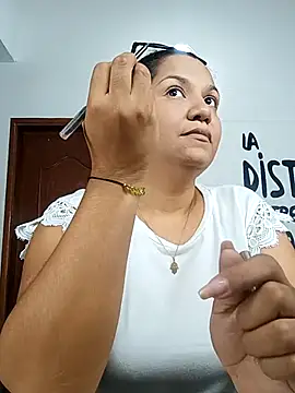 Samaraa Lee online show from 24, 11, 2025