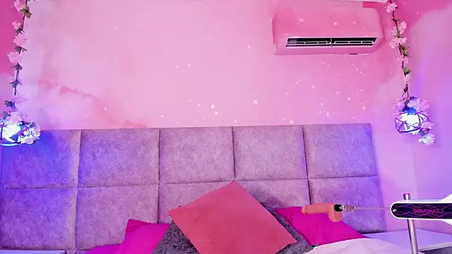 Snapshot of Charlote_masson chatting on 12, 3, 2026 Charlote masson online show from 12, 3, 2026