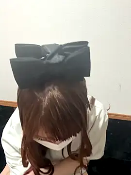 jura xxx online show from 18, 12, 2025