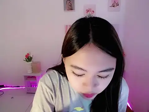 lustfullakim online show from 26, 7, 2026