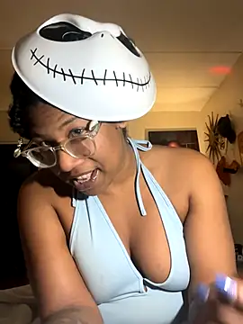 SpoiledLuxuriously online show from 31, 10, 2025