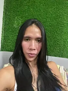 bellaUtops online show from 4, 12, 2025