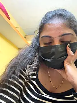 Tamil Hot Varshu online show from 6, 1, 2026