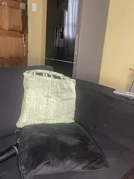 MiyaXo2 online show from 17, 4, 2026