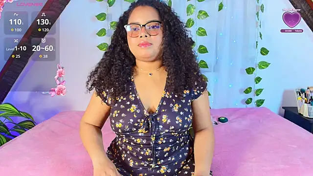 Snapshot of alanaa_gomezz chatting on 21, 5, 2026 alanaa gomezz online show from 21, 5, 2026
