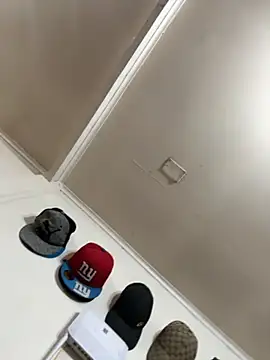 Elpichulotote20 online show from 3, 11, 2025