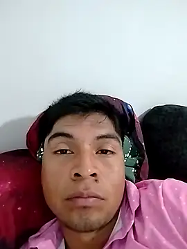 Snapshot of Realsiempr chatting on 1, 11, 2025 Realsiempr online show from 1, 11, 2025