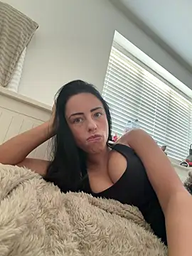 Snapshot of Bethrae25 chatting on 4, 2, 2026 Bethrae25 online show from 4, 2, 2026