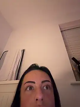 Snapshot of Bethrae25 chatting on 25, 2, 2026 Bethrae25 online show from 25, 2, 2026