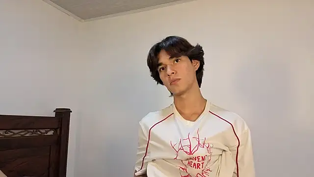 Raven Eclipse online show from 2, 12, 2025