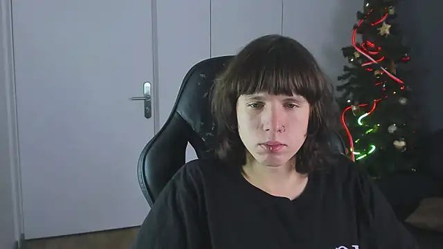 CutieKai  online show from 21, 12, 2025