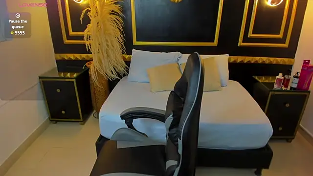 shanel smithh online show from 22, 12, 2025