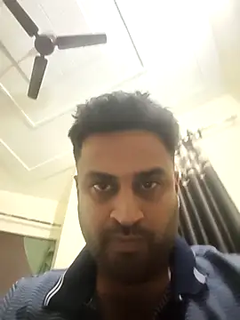 Snapshot of ITZ_GURU chatting on 17, 11, 2025 ITZ GURU online show from 17, 11, 2025