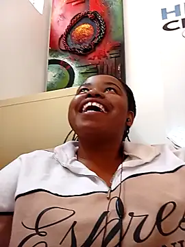 Snapshot of Lulubabee chatting on 18, 11, 2025 Lulubabee online show from 18, 11, 2025