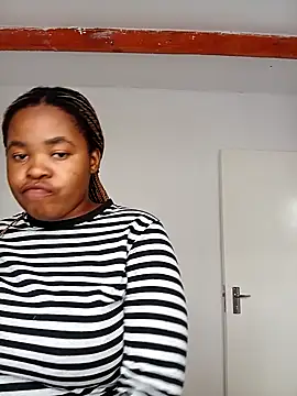 Snapshot of Lulubabee chatting on 26, 11, 2025 Lulubabee online show from 26, 11, 2025