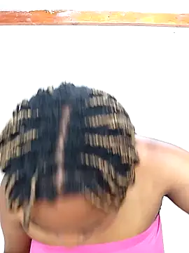 Snapshot of Lulubabee chatting on 29, 11, 2025 Lulubabee online show from 29, 11, 2025