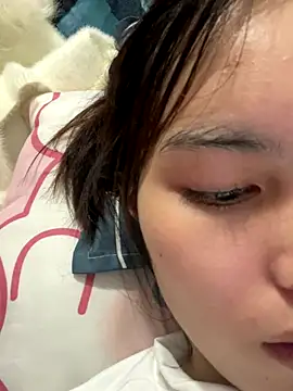 Snapshot of A_lyly chatting on 8, 11, 2025 A lyly online show from 8, 11, 2025