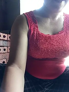 Snapshot of Sara_pusyy chatting on 4, 7, 2026 Sara pusyy online show from 4, 7, 2026