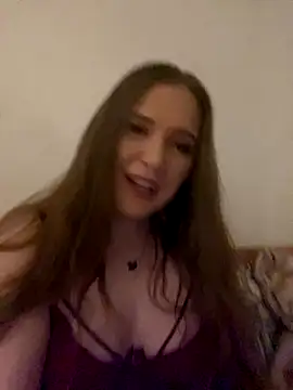 Snapshot of LiahLovexoxx chatting on 14, 11, 2025 LiahLovexoxx online show from 14, 11, 2025