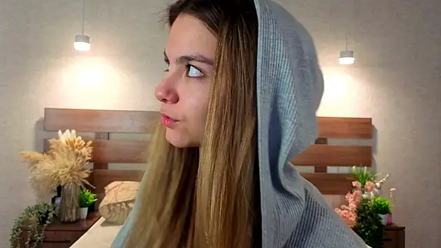 Snapshot of MargieDavidson chatting on 5, 2, 2026 MargieDavidson online show from 5, 2, 2026