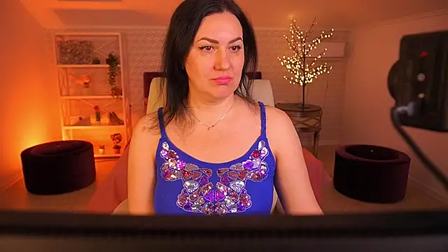 Snapshot of VelvetLuck chatting on 15, 4, 2026 VelvetLuck online show from 15, 4, 2026
