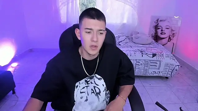 Aleck Boy online show from 13, 12, 2025