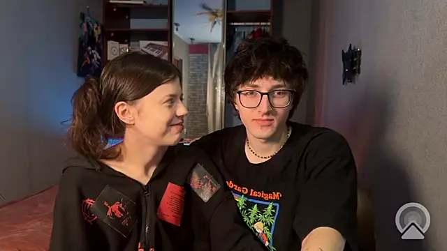 Snapshot of t_files_x chatting on 4, 2, 2026 t files x online show from 4, 2, 2026