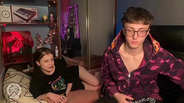 Snapshot of t_files_x chatting on 4, 3, 2026 t files x online show from 4, 3, 2026