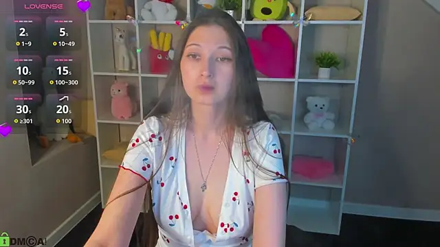 Snapshot of Ella_Burns chatting on 2, 6, 2026 Ella Burns online show from 2, 6, 2026