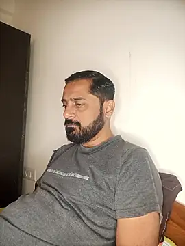 RubyEntity online show from 14, 1, 2026