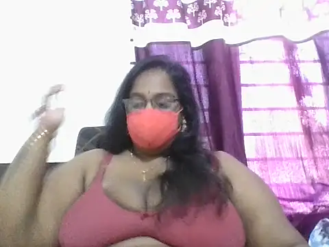 hootypriya online show from 10, 3, 2026