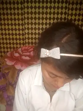 Snapshot of Freakingromance chatting on 5, 4, 2026 Freakingromance online show from 5, 4, 2026