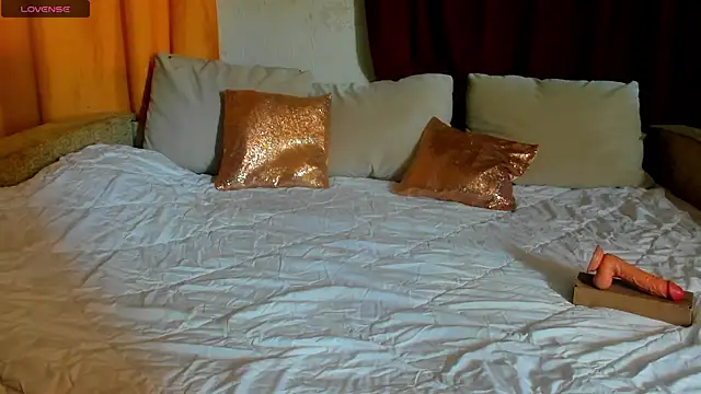 Eva purrr  online show from 7, 4, 2026