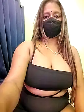 LoveLy-Soneya online show from 2, 3, 2026