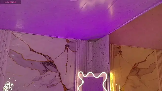 PEACHY TAY online show from 19, 3, 2026