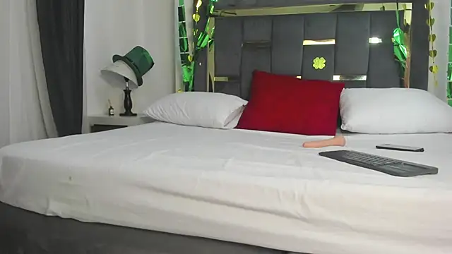 CatleyaSmith online show from 26, 3, 2026