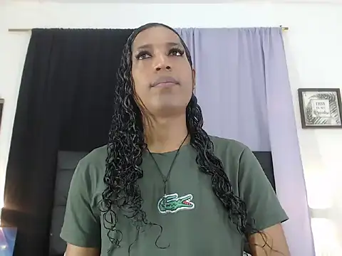 Snapshot of MiaCoock chatting on 8, 11, 2025 MiaCoock online show from 8, 11, 2025