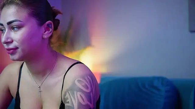 AmeliaJupiter online show from 10, 11, 2025