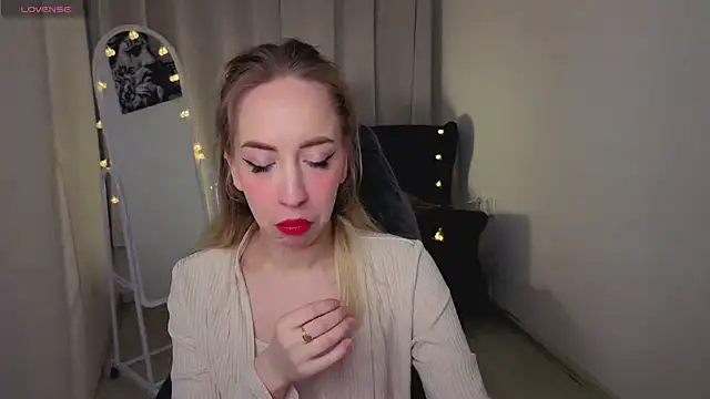 IsabelleBliz online show from 3, 3, 2026