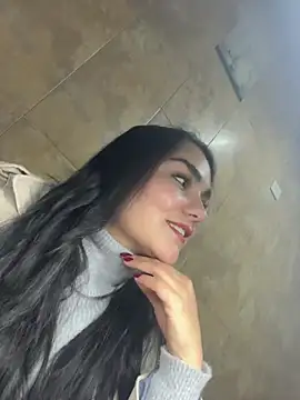 Snapshot of babypretty07 chatting on 28, 11, 2025 babypretty07 online show from 28, 11, 2025