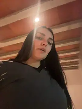 Snapshot of babypretty07 chatting on 2, 12, 2025 babypretty07 online show from 2, 12, 2025