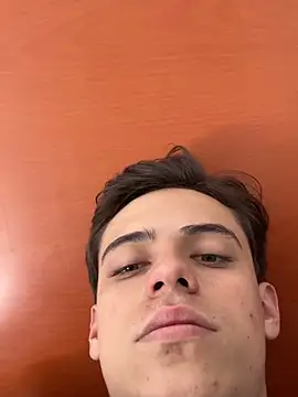 Snapshot of JAIR100 chatting on 4, 11, 2025 JAIR100 online show from 4, 11, 2025