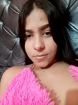 Snapshot of Rosa_Bella_87 chatting on 9, 11, 2025 Rosa Bella 87 online show from 9, 11, 2025