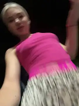 Snapshot of Kiss_Aurora chatting on 17, 11, 2025 Kiss Aurora online show from 17, 11, 2025