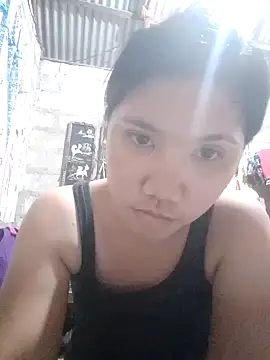 Snapshot of JuicyKittie20 chatting on 8, 11, 2025 JuicyKittie20 online show from 8, 11, 2025